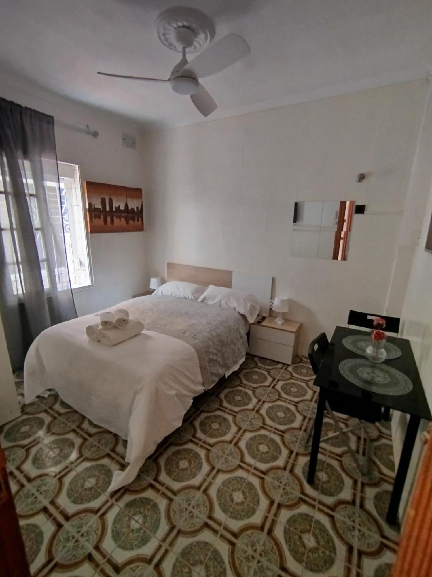 Malaga Center Rooms Exteriör bild